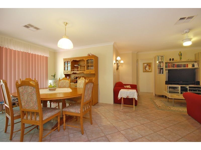 124 Caledonia Avenue, Currambine WA 6028