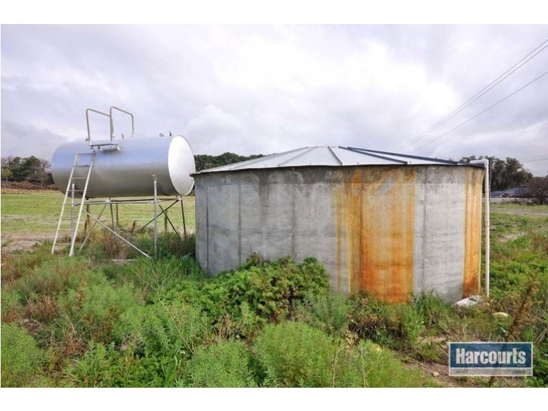 292 Carabooda Road, Carabooda WA 6033