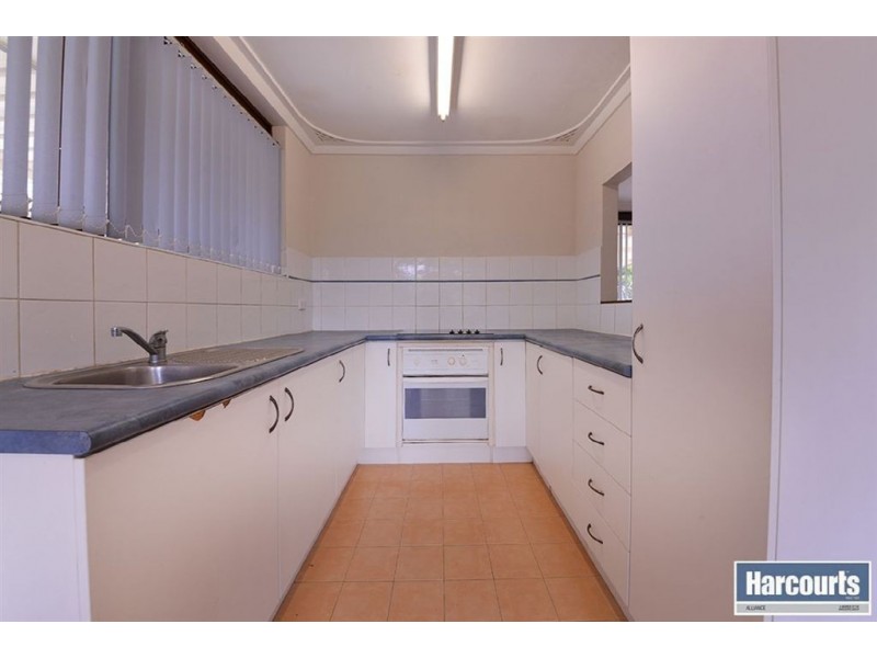 28 Camberwarra Drive, Craigie WA 6025