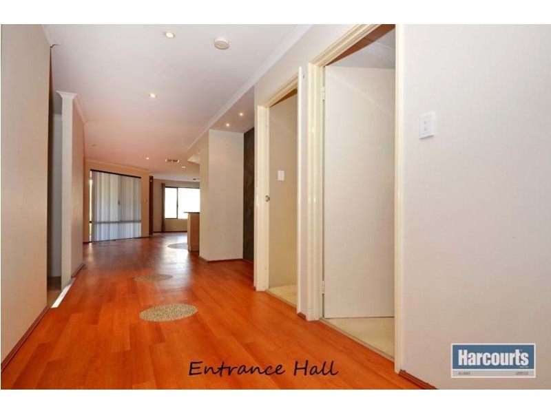 23 Hollins Bend, Madeley WA 6065