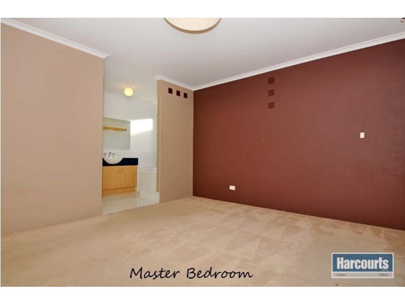 23 Hollins Bend, Madeley WA 6065