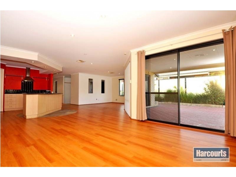 23 Hollins Bend, Madeley WA 6065