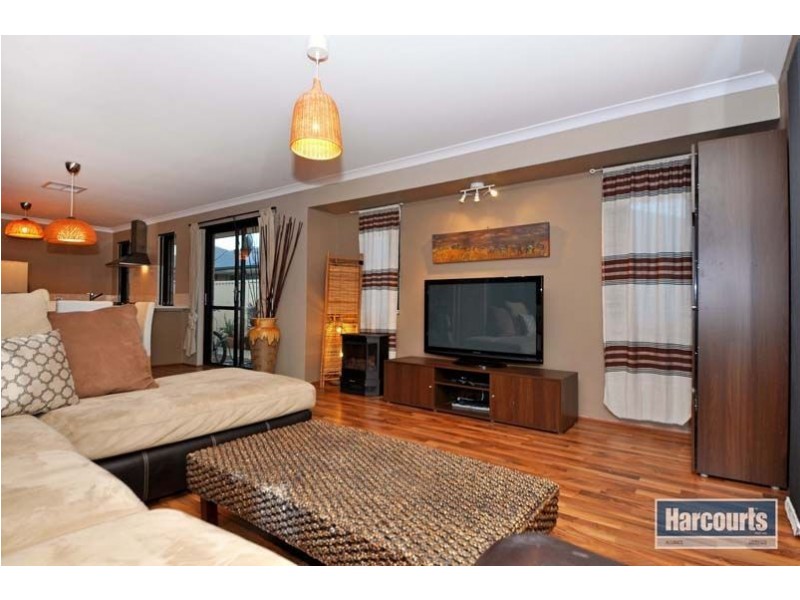 96 Bethwyn Circuit, Madeley WA 6065