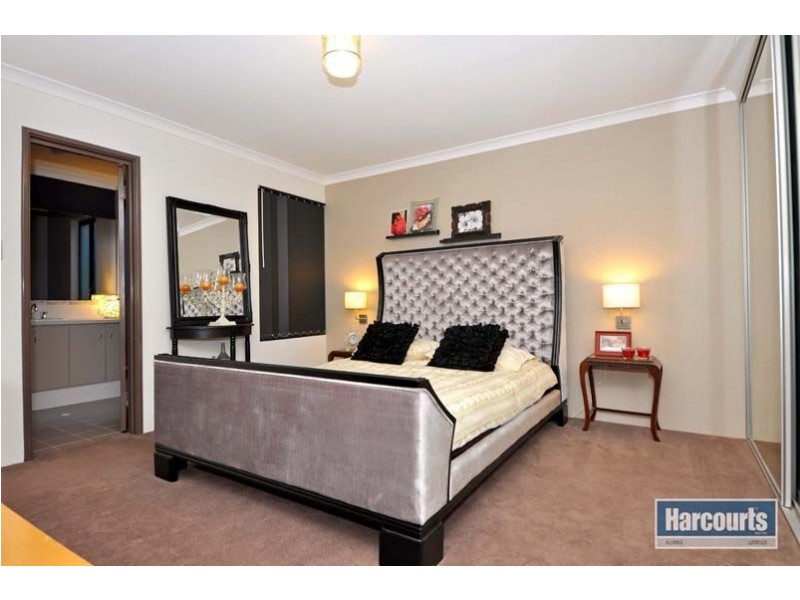 96 Bethwyn Circuit, Madeley WA 6065