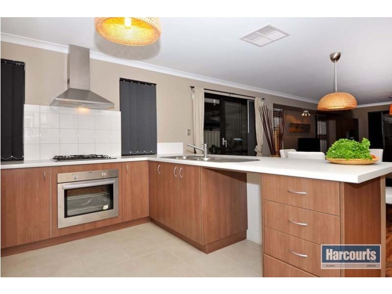 96 Bethwyn Circuit, Madeley WA 6065