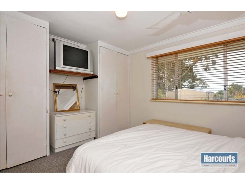 166 Pinjar Road, Mariginiup WA 6065