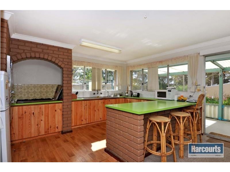 166 Pinjar Road, Mariginiup WA 6065