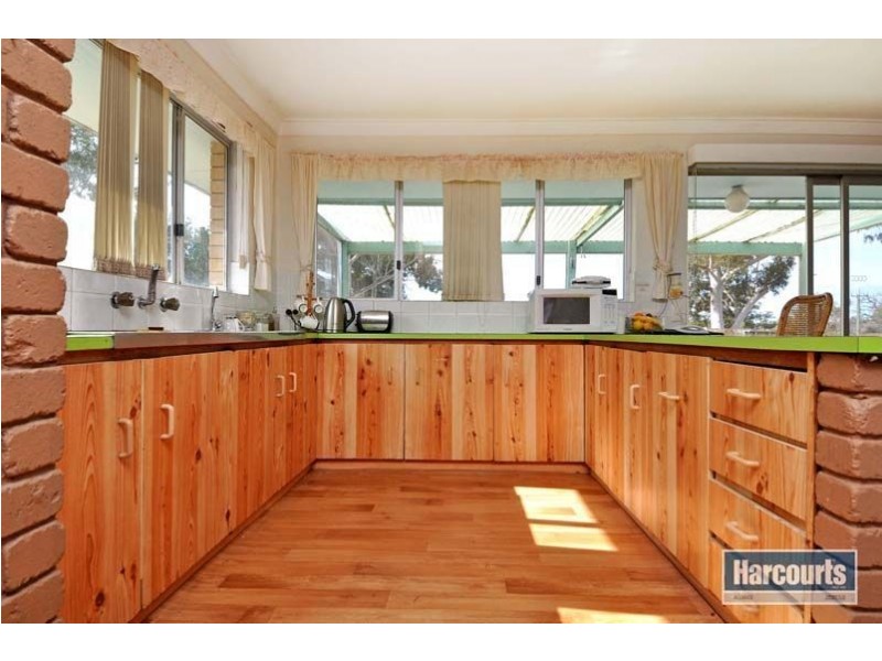 166 Pinjar Road, Mariginiup WA 6065