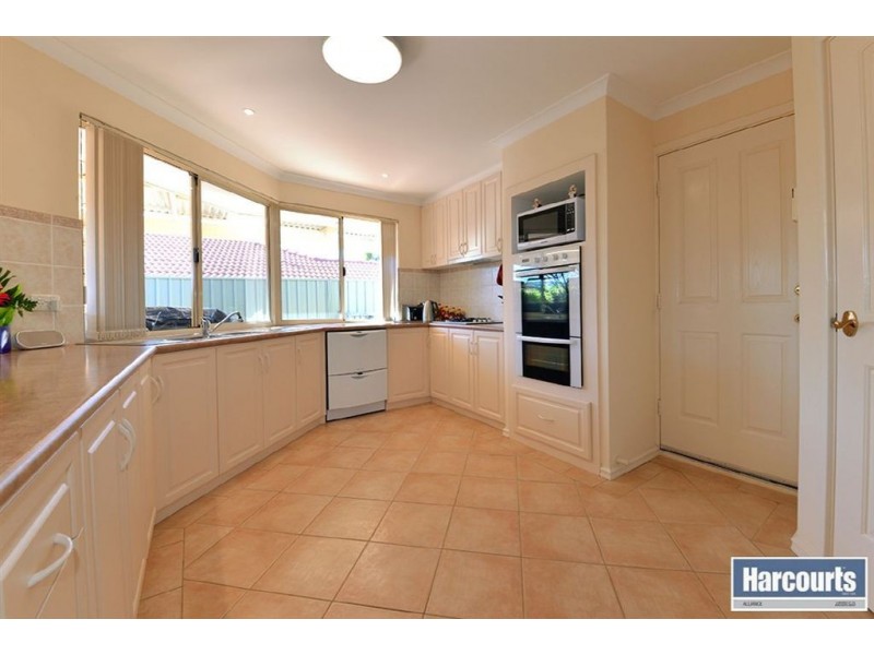 11 St Pierre Circuit, Currambine WA 6028