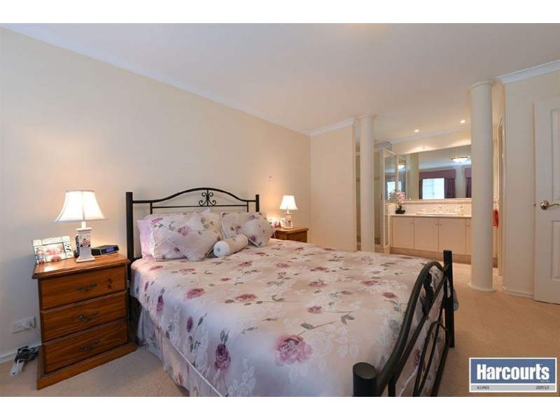 11 St Pierre Circuit, Currambine WA 6028