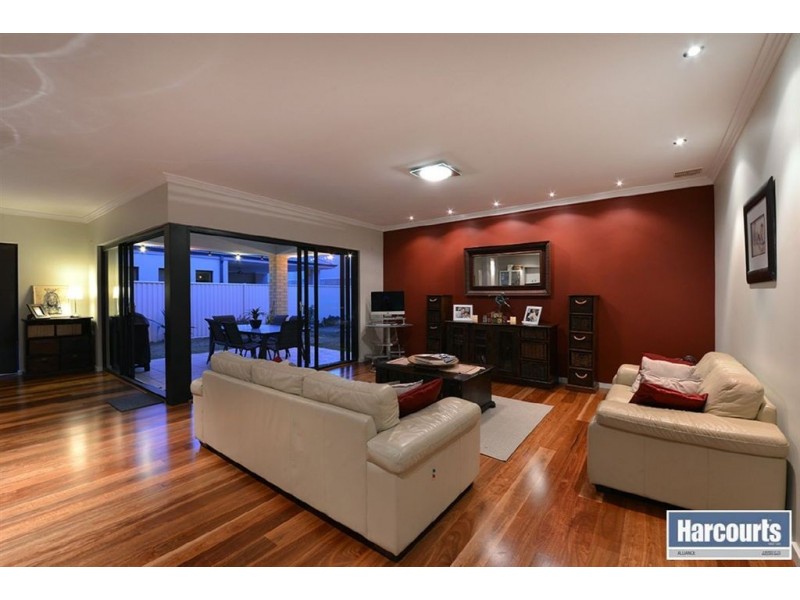 17 Solymar Circle, Burns Beach WA 6028