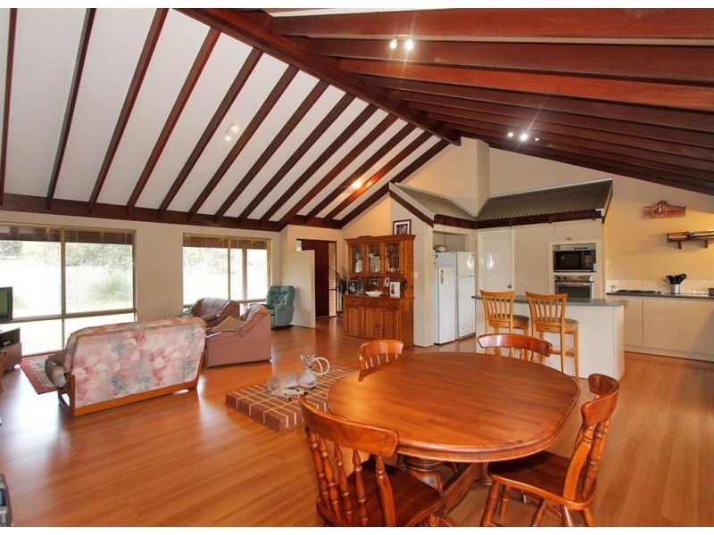 78 Charolais Trail, Lower Chittering WA 6084