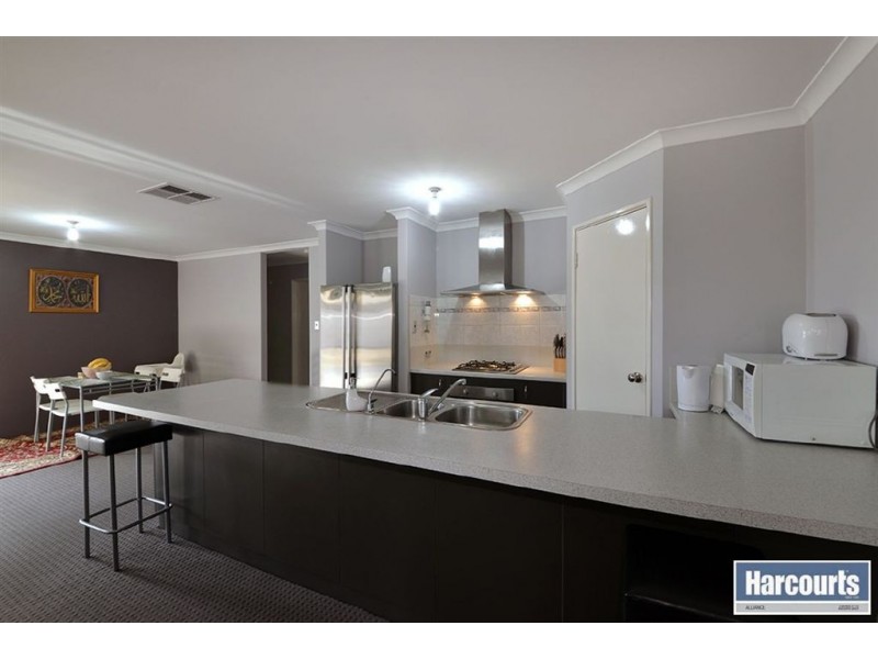 28 Montane Turn, Banksia Grove WA 6031