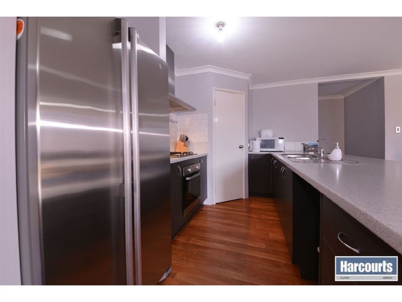 28 Montane Turn, Banksia Grove WA 6031