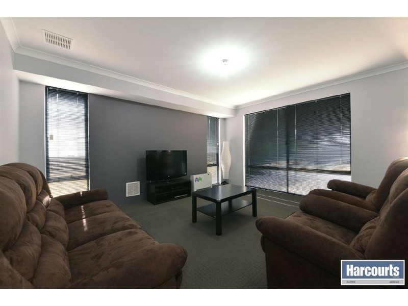 28 Montane Turn, Banksia Grove WA 6031