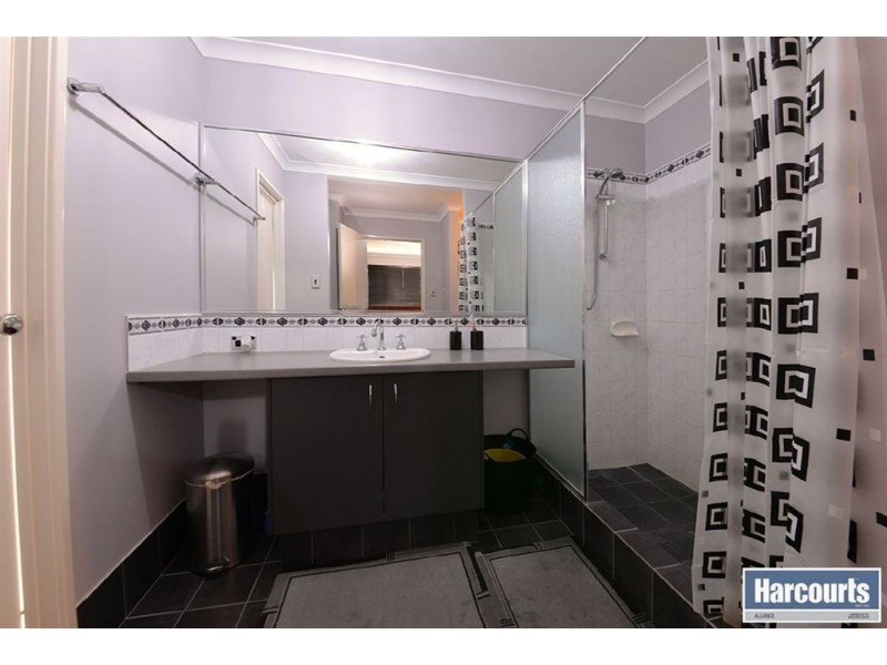 28 Montane Turn, Banksia Grove WA 6031