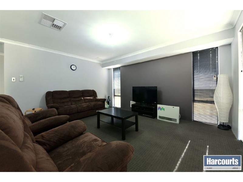 28 Montane Turn, Banksia Grove WA 6031