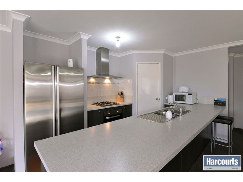 28 Montane Turn, Banksia Grove WA 6031