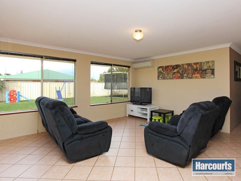 10 Hinchinbrook Avenue, Ridgewood WA 6030