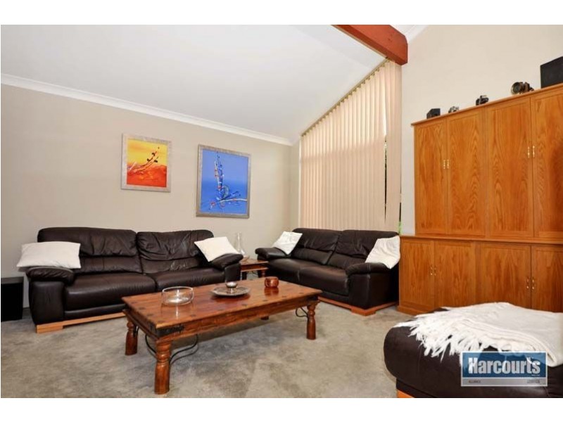 8 Keel Place, Ocean Reef WA 6027