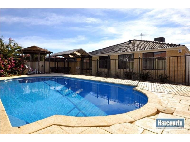 107 Clydebank Crescent, Kinross WA 6028