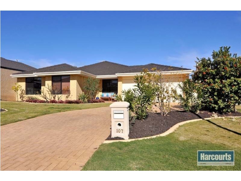 107 Clydebank Crescent, Kinross WA 6028