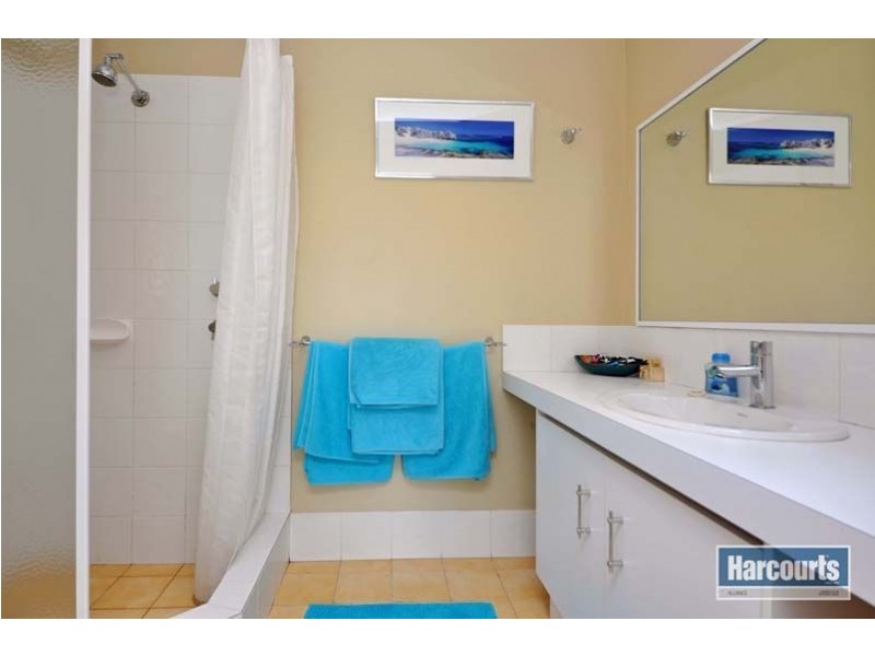 107 Clydebank Crescent, Kinross WA 6028