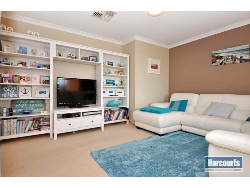 107 Clydebank Crescent, Kinross WA 6028