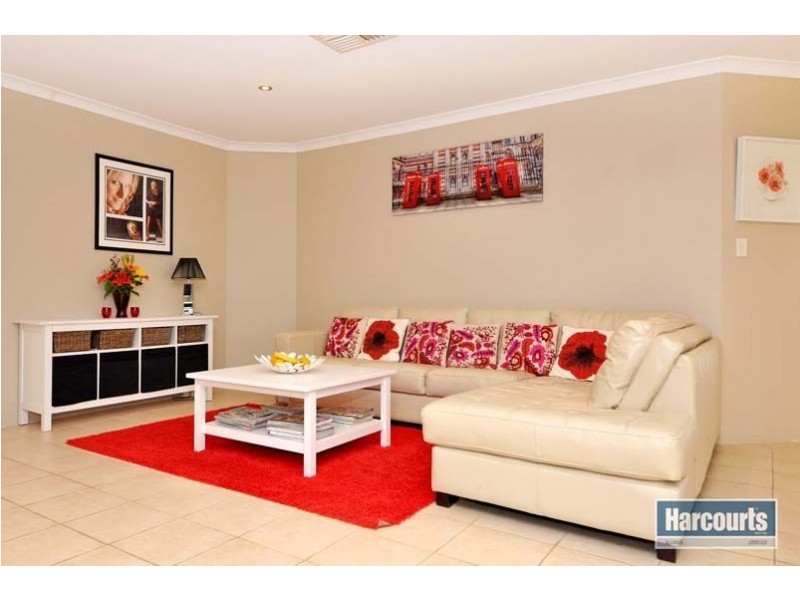 107 Clydebank Crescent, Kinross WA 6028