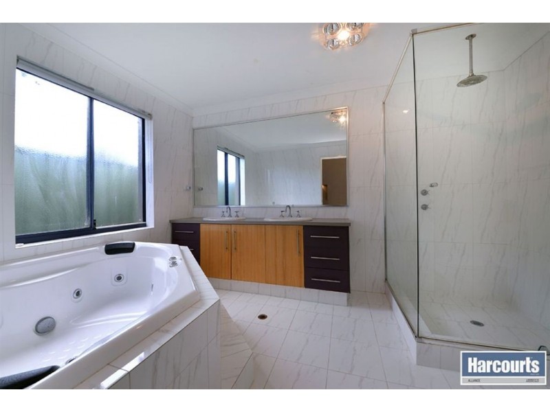 32 Glenunga Way, Craigie WA 6025