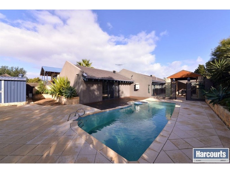 32 Glenunga Way, Craigie WA 6025