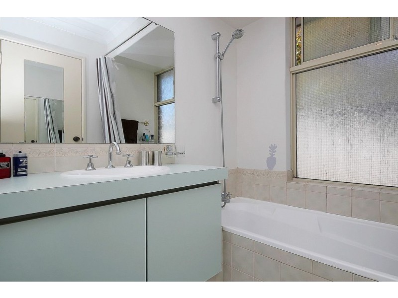 8 Fintry Close, Kinross WA 6028