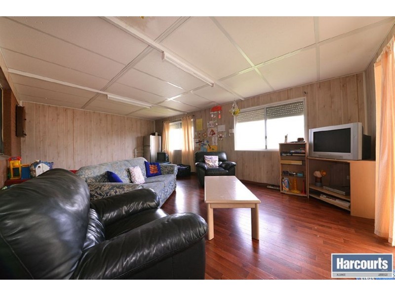 35 Eddystone Avenue, Craigie WA 6025