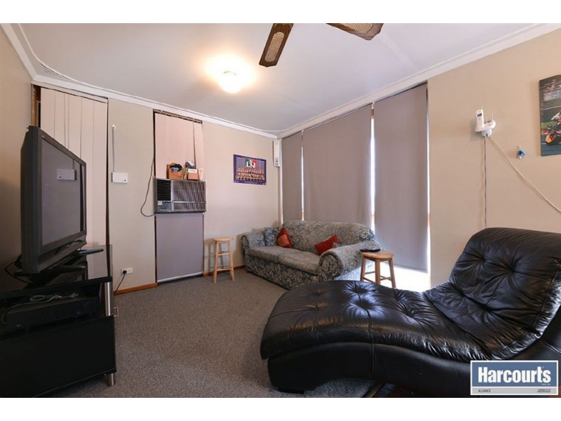 35 Eddystone Avenue, Craigie WA 6025