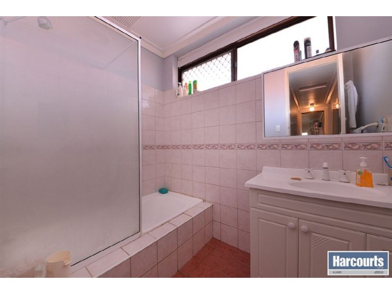 35 Eddystone Avenue, Craigie WA 6025