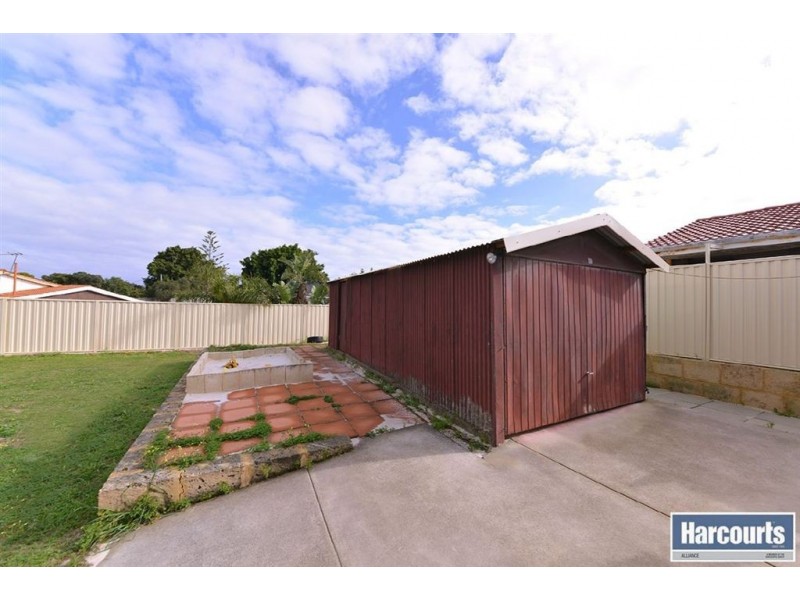 35 Eddystone Avenue, Craigie WA 6025