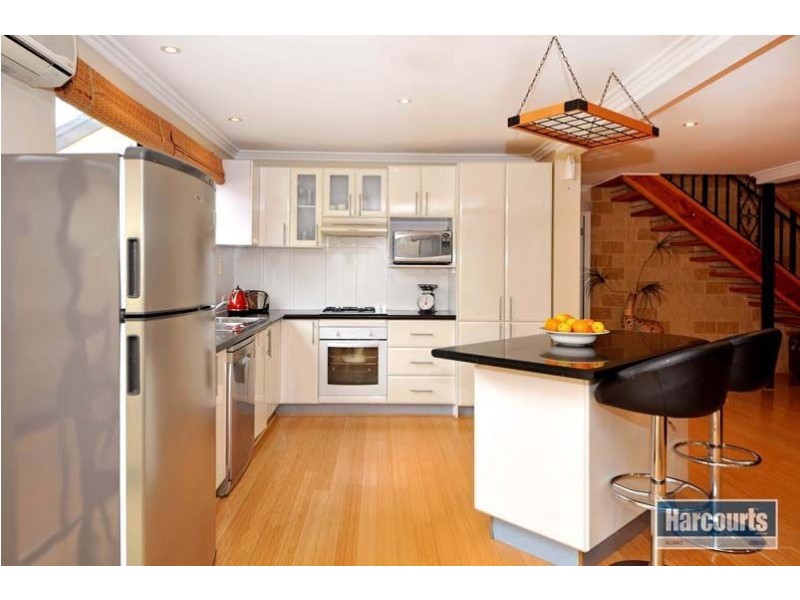 4 Balliol Elbow, Kinross WA 6028