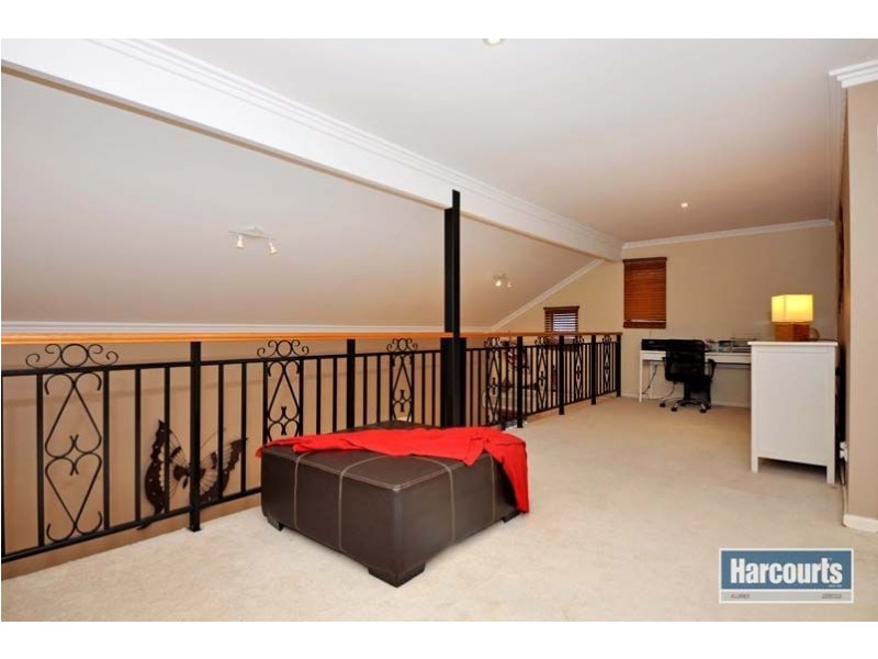 4 Balliol Elbow, Kinross WA 6028