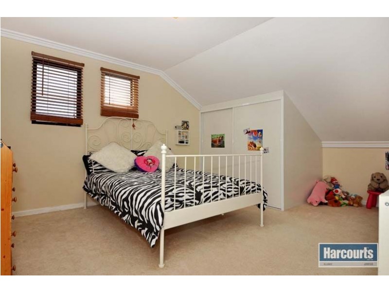 4 Balliol Elbow, Kinross WA 6028