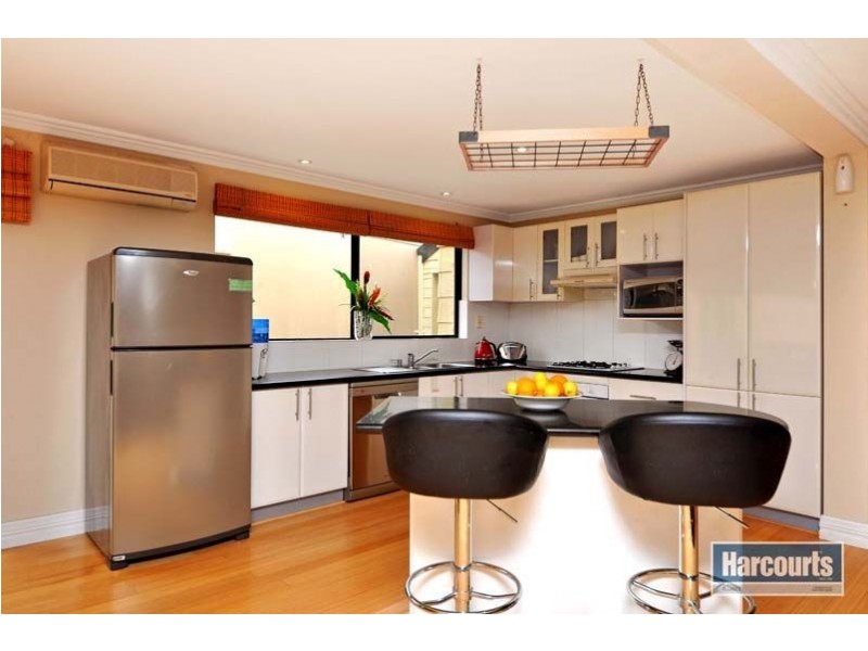 4 Balliol Elbow, Kinross WA 6028