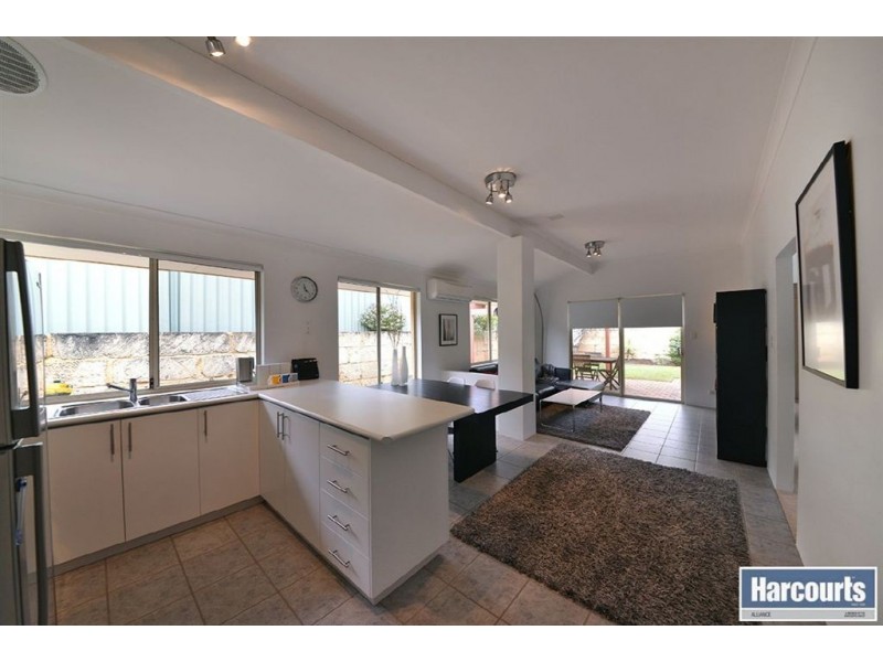 6 Doncaster Square, Currambine WA 6028