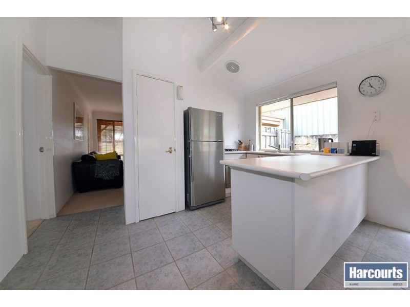 6 Doncaster Square, Currambine WA 6028