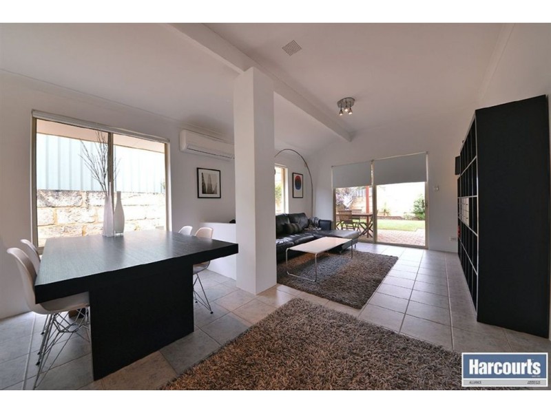 6 Doncaster Square, Currambine WA 6028