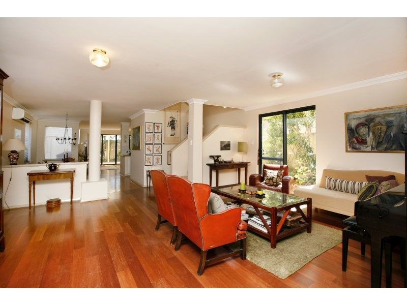 1/35 Royal Scot Loop, Currambine WA 6028