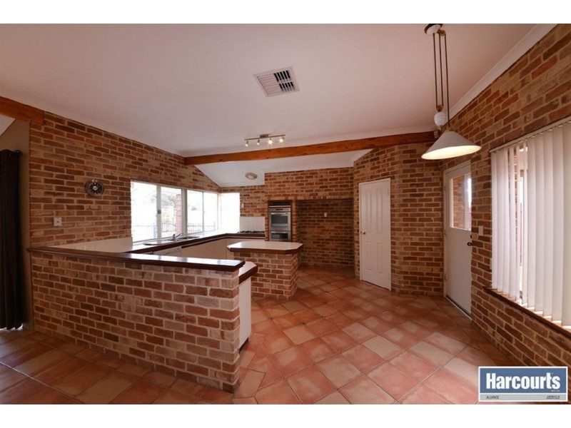 24 Wilcannia Elbow, Currambine WA 6028