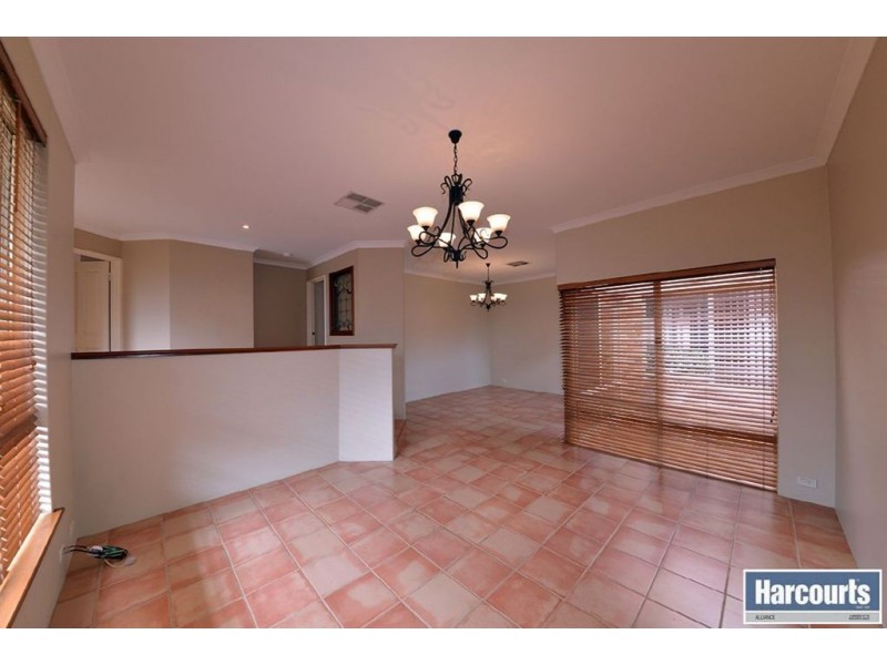 24 Wilcannia Elbow, Currambine WA 6028