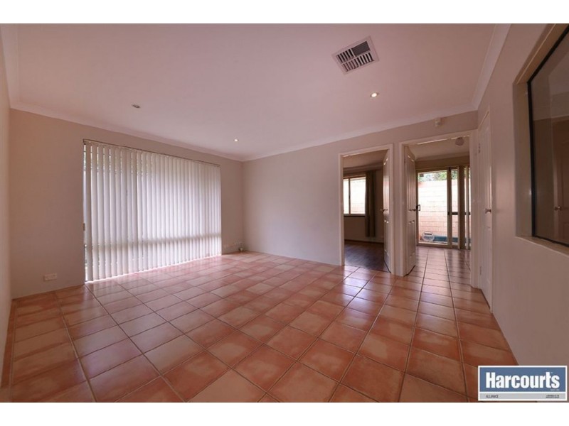 24 Wilcannia Elbow, Currambine WA 6028