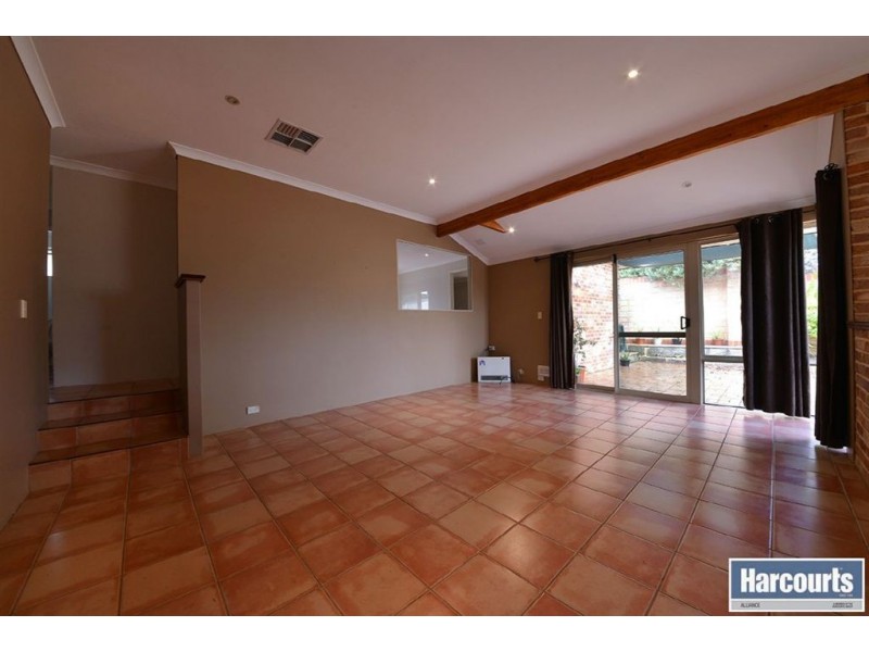 24 Wilcannia Elbow, Currambine WA 6028