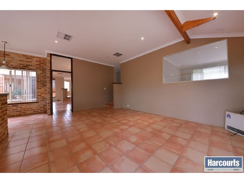 24 Wilcannia Elbow, Currambine WA 6028