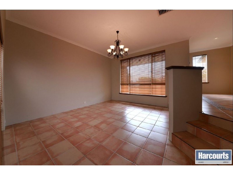 24 Wilcannia Elbow, Currambine WA 6028